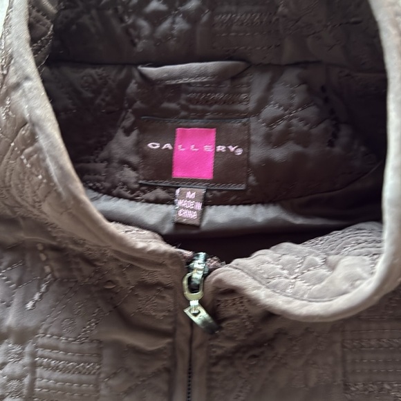 Gallery Brown Bomber Jacket Quilted Design Mandarin Collar Zip Front Sz M - Picture 6 of 13